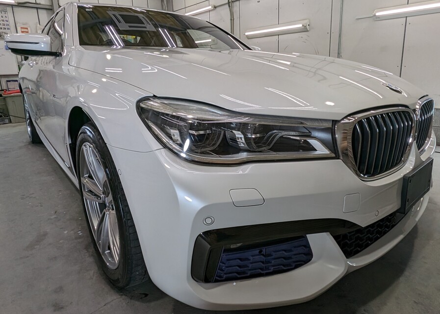 施工後　BMW740i(ホワイト）　車全体